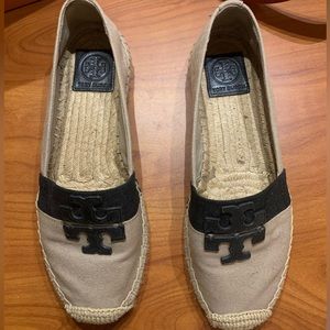 Tory Burch slip on Sandle size 7.5
